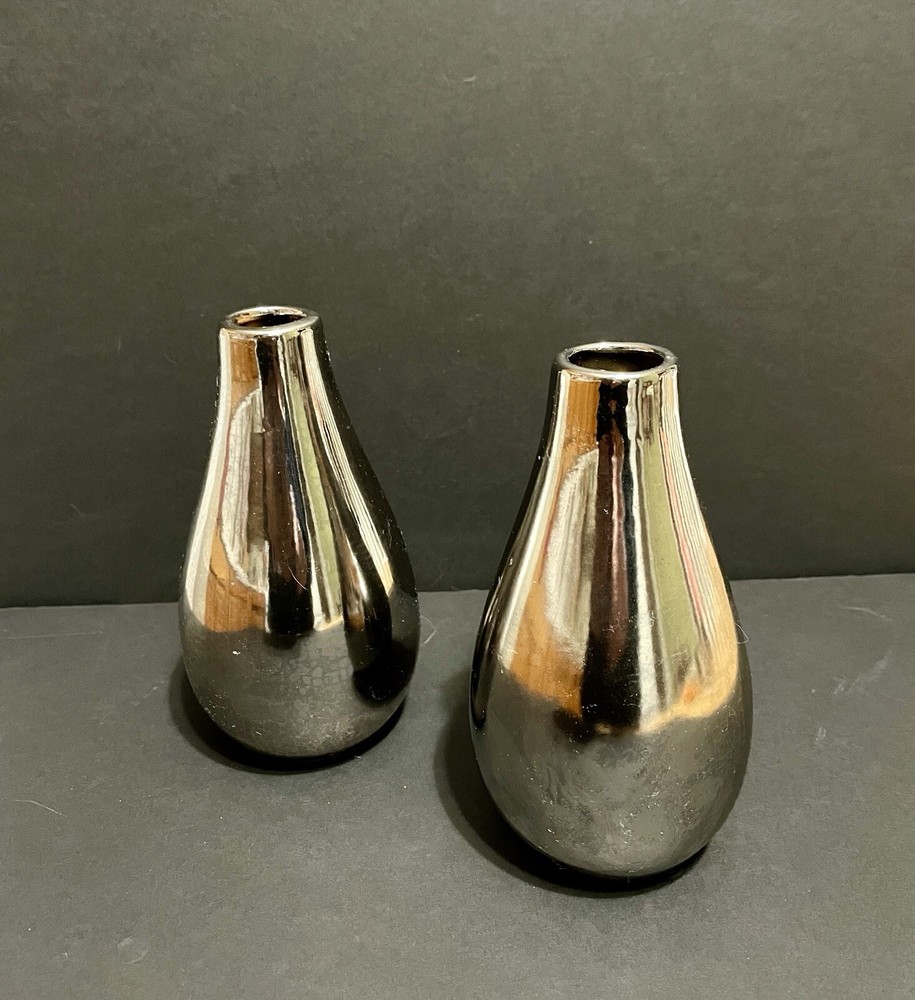 SILVER TEAR DROP SHAPED VASES
