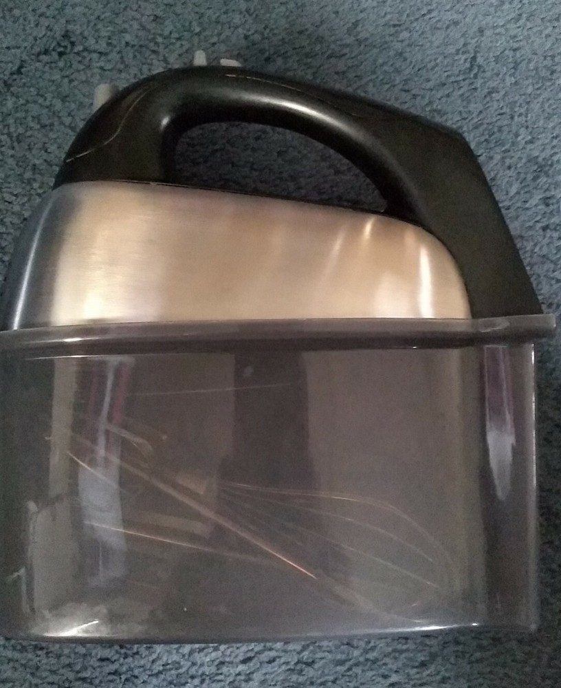 Hamilton Beach SoftScrape 6 Speed Hand Mixer with Case MODEL: 62637