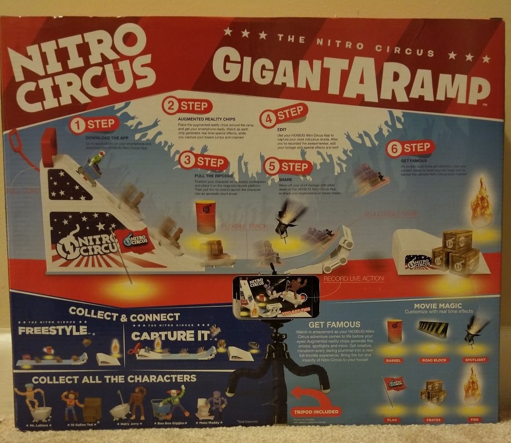 HEXBUG The Nitro Circus Gigantaramp Stunt Set