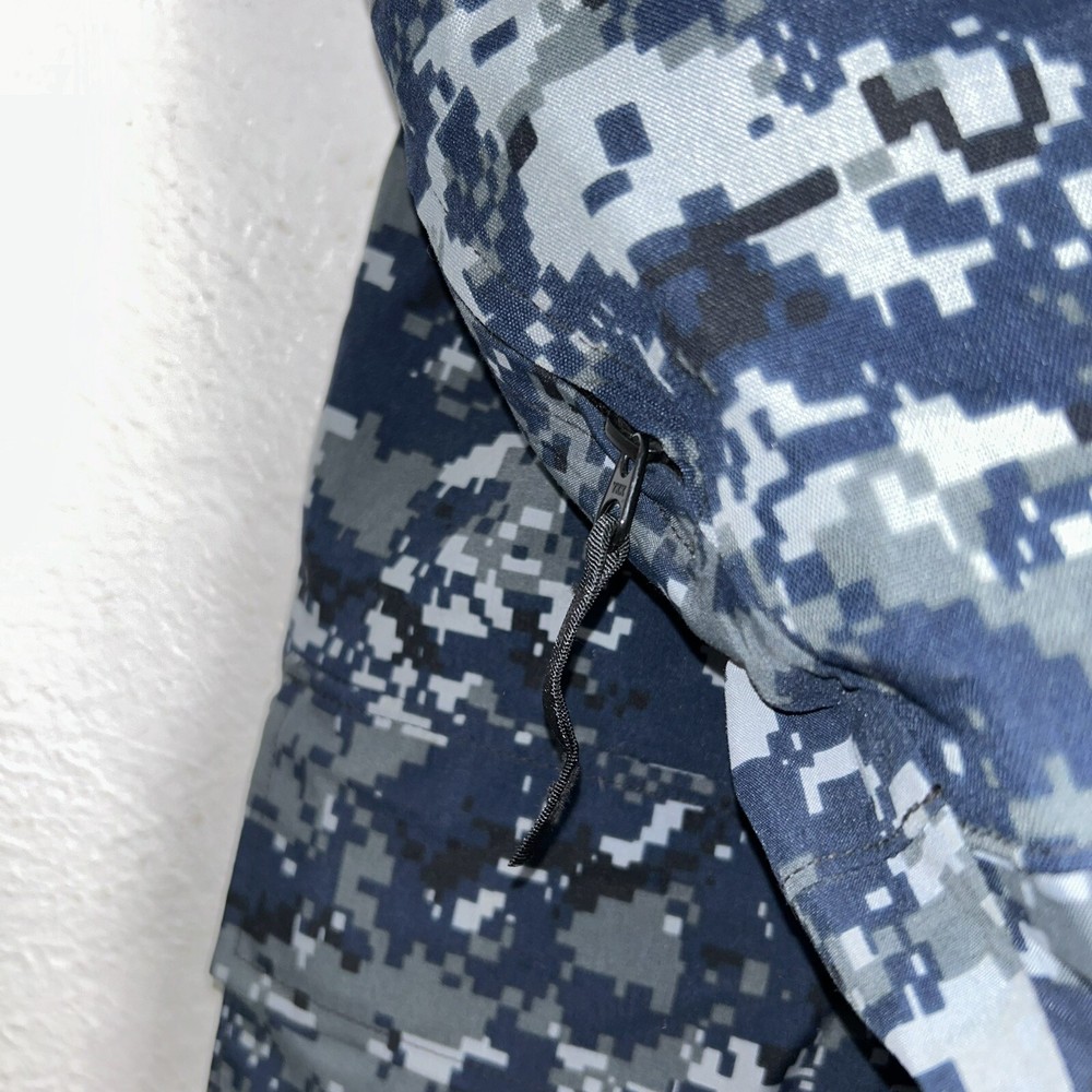 US Navy Working Parka Digital Camo Jacket Size Small X-Long