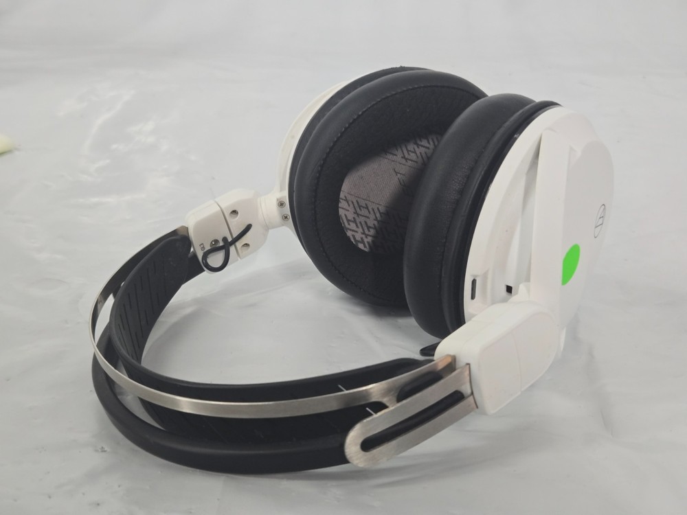 Audio-Technica High-Fidelity Closed-Back Wired Gaming Headset - Missing Cables