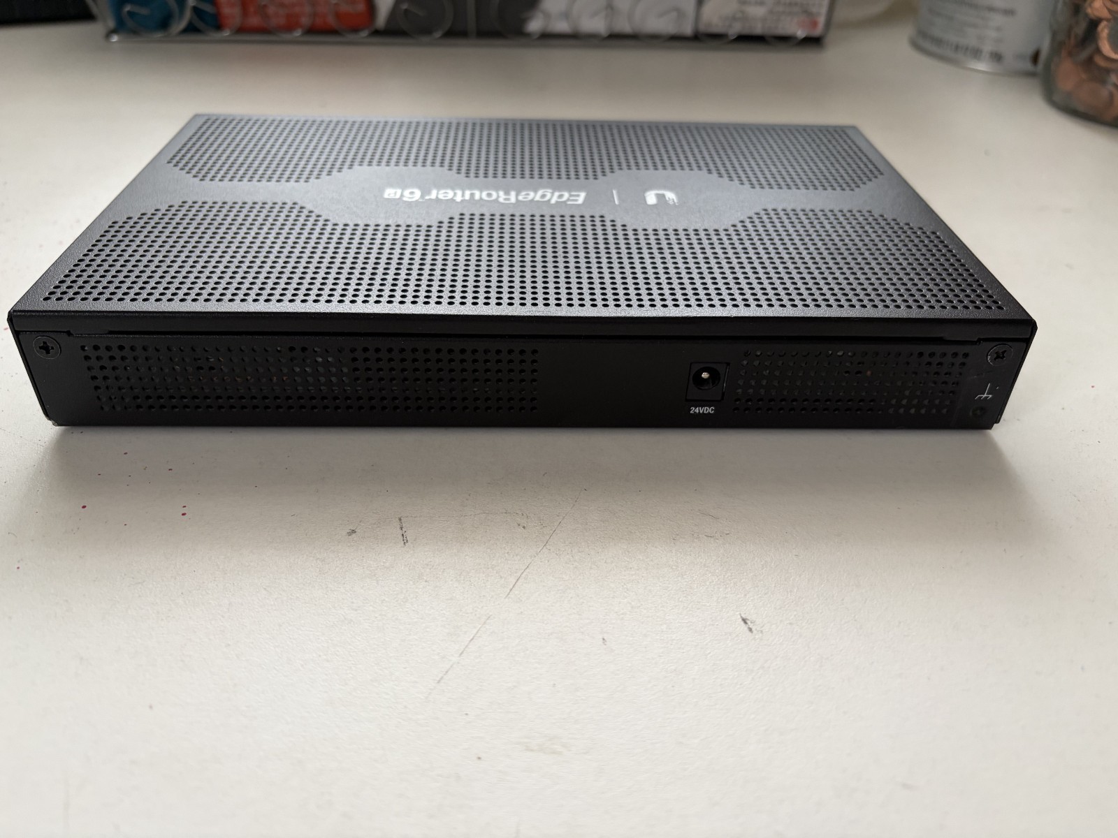 * Ubiquiti EdgeRouter Managed Router Ethernet Switch 6p ER-6P MINT