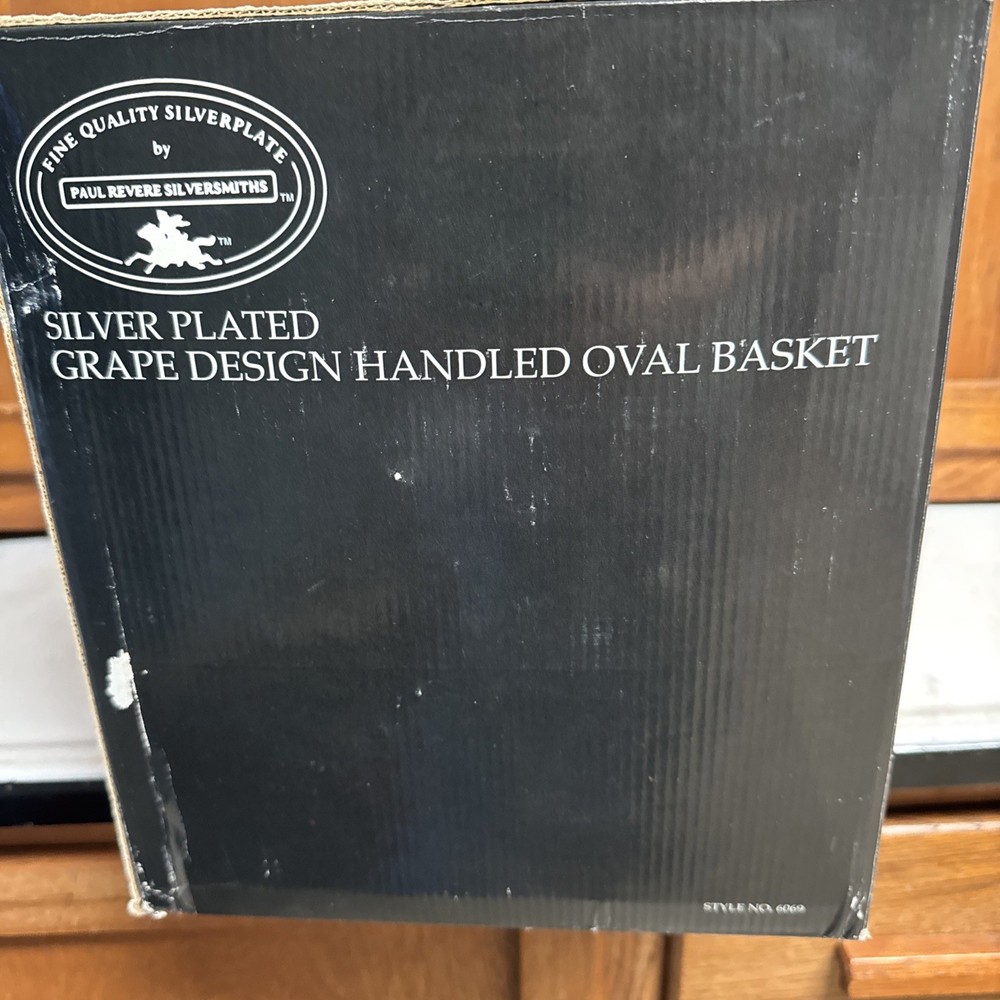 Godinger Silver Art Co. Silverplate Grape Design Handled Oval Fruit Basket & Box