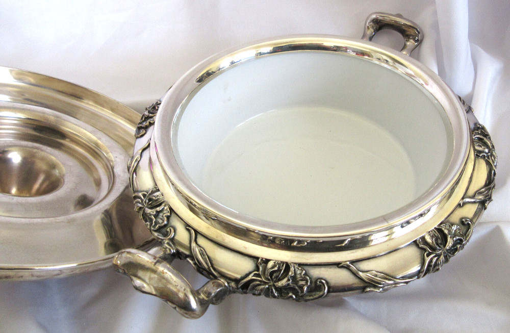 Wilcox Silverplate Co Quadruple Beautiful Floral Covered Serving Dish Insert EUC