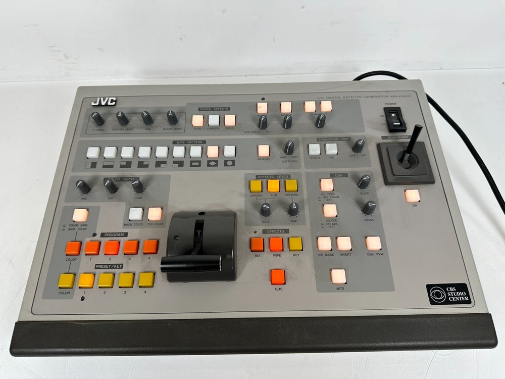 JVC KM-D600U Y/C Digital Special Effects Generator