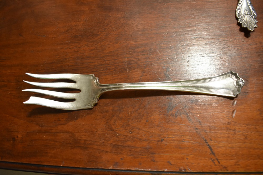 RALEIGH Pattern Wm. A. Rogers Oneida Silverplate Meat Fork 1907