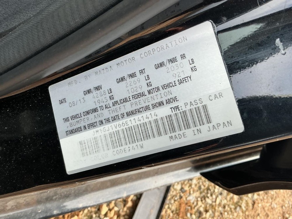 6 2014 Glove Box 4936422