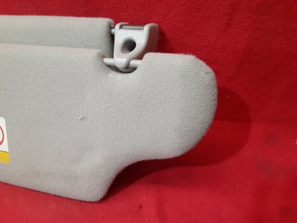 2000 2001 2002 2003 2004 2005 Mercury Sable Light Grey PASSENGER Sun Visor