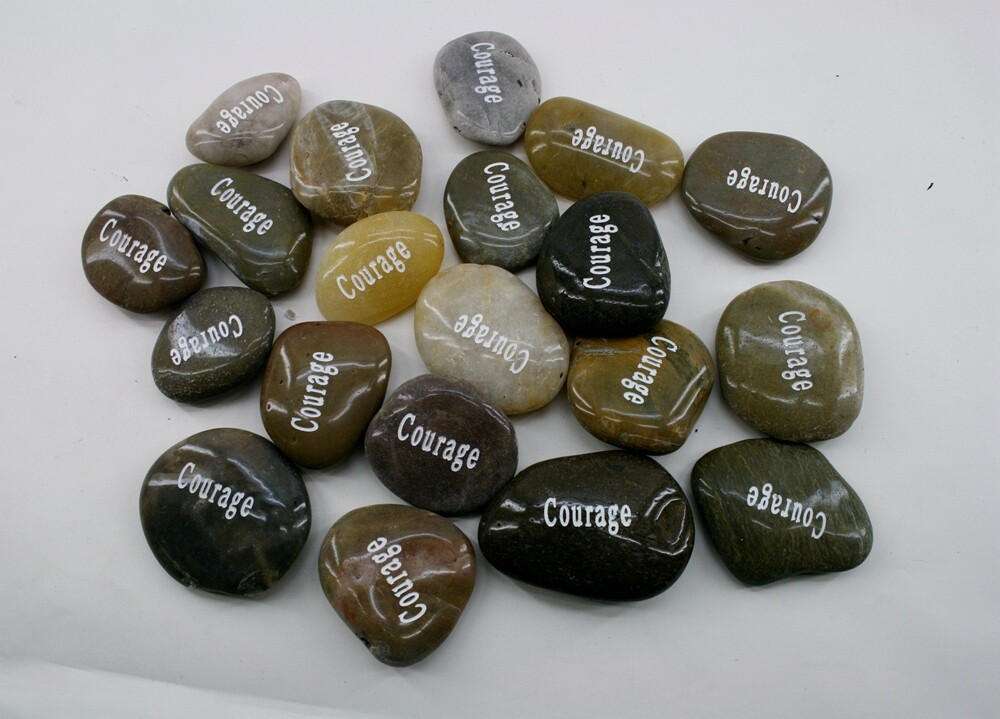 Lot of 100pcs Inspirational Word River Stones Etched Engrave Carve Words Stone