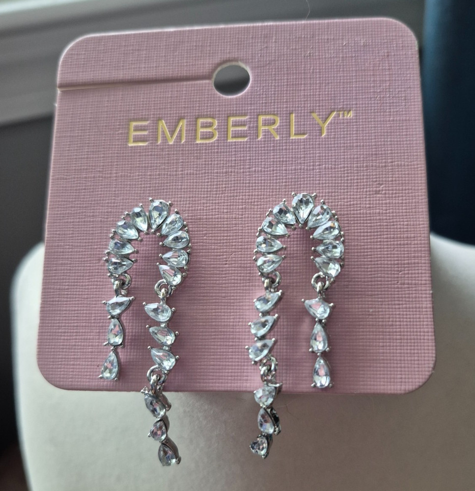 Emberly Rhinestone curved design earrings