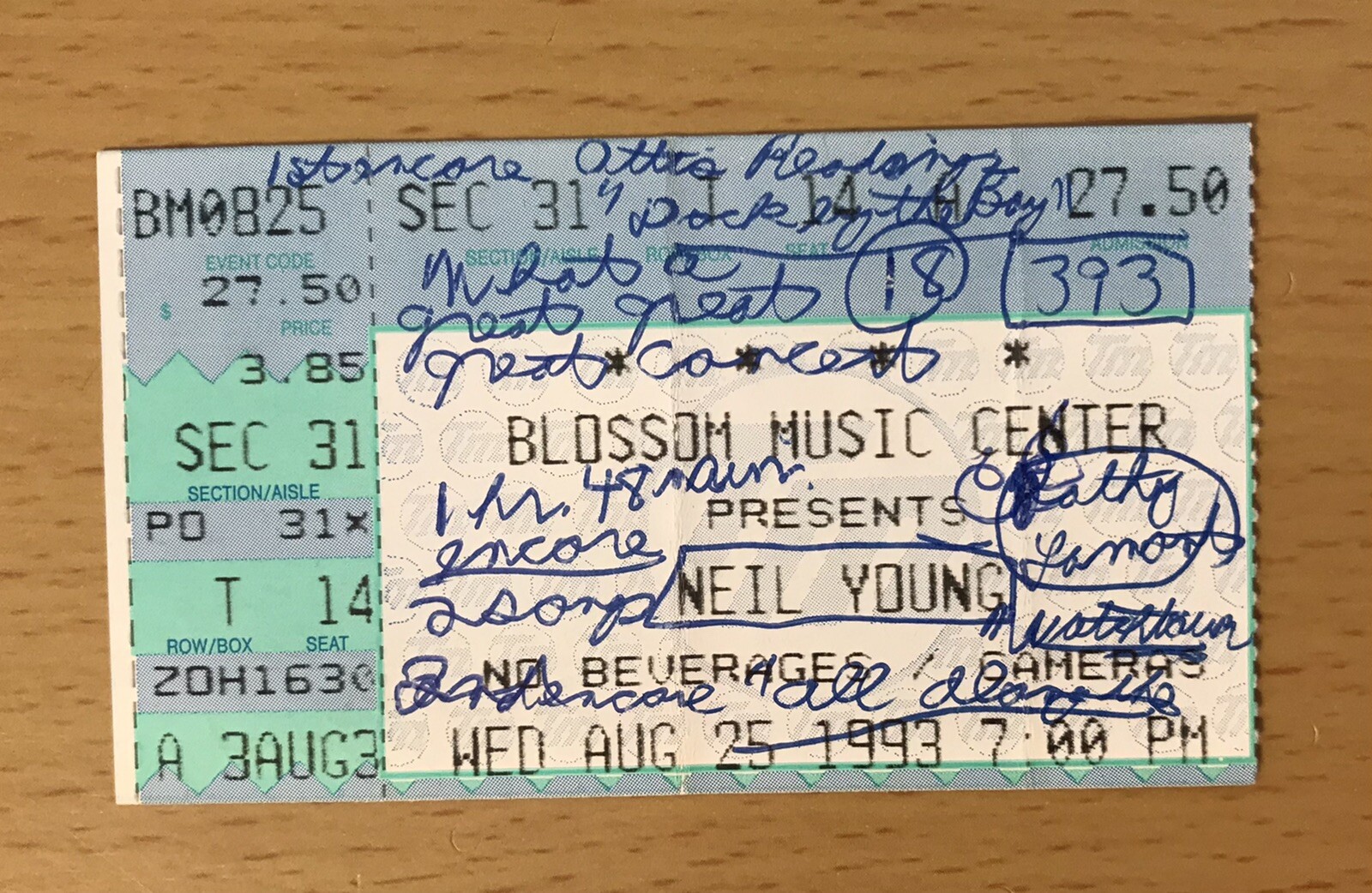 1993 NEIL YOUNG CLEVELAND CONCERT TICKET STUB HEART OF GOLD