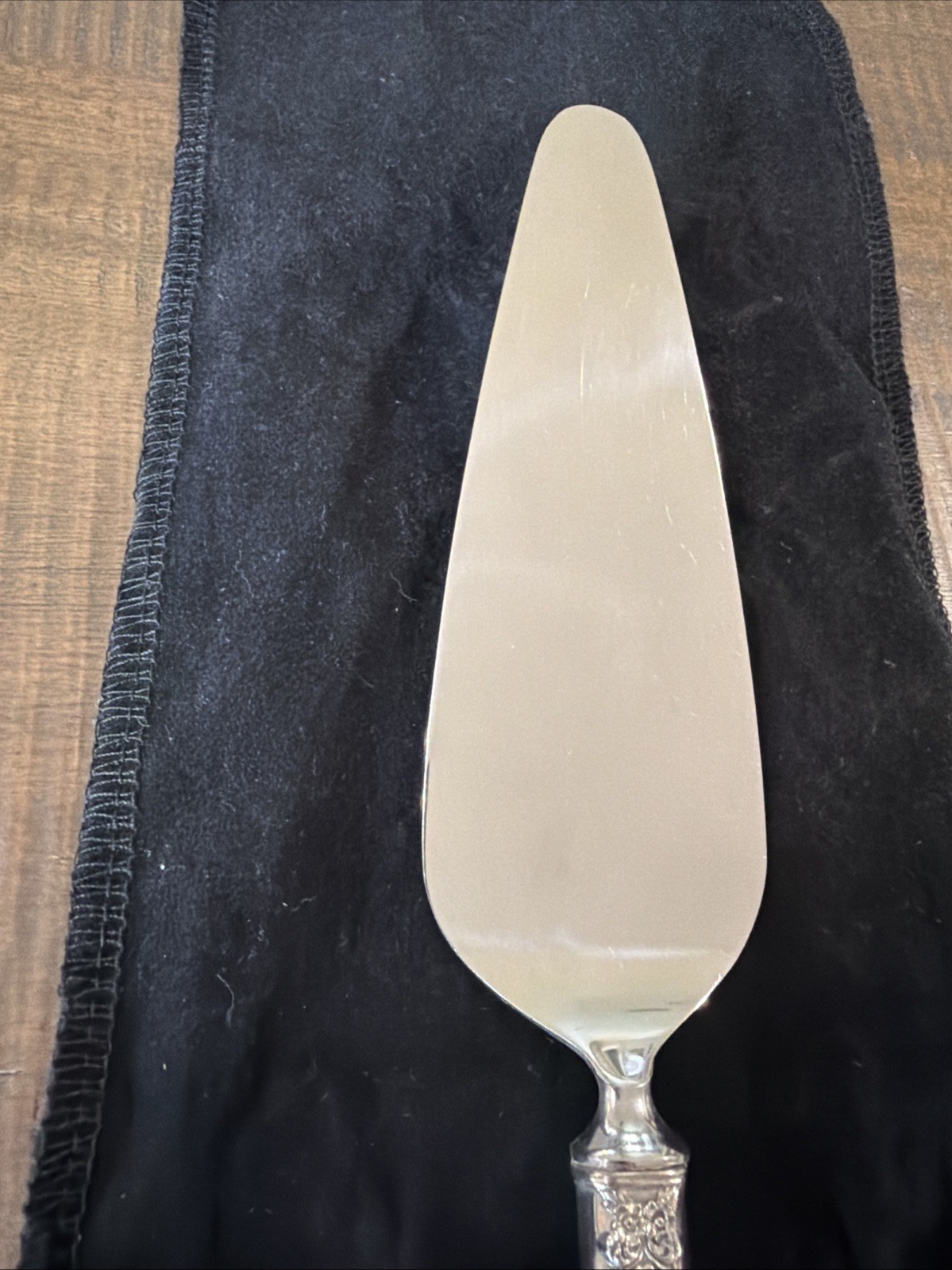 International PRELUDE Pie Server with Stainless Blade Sterling handle 1939 10"