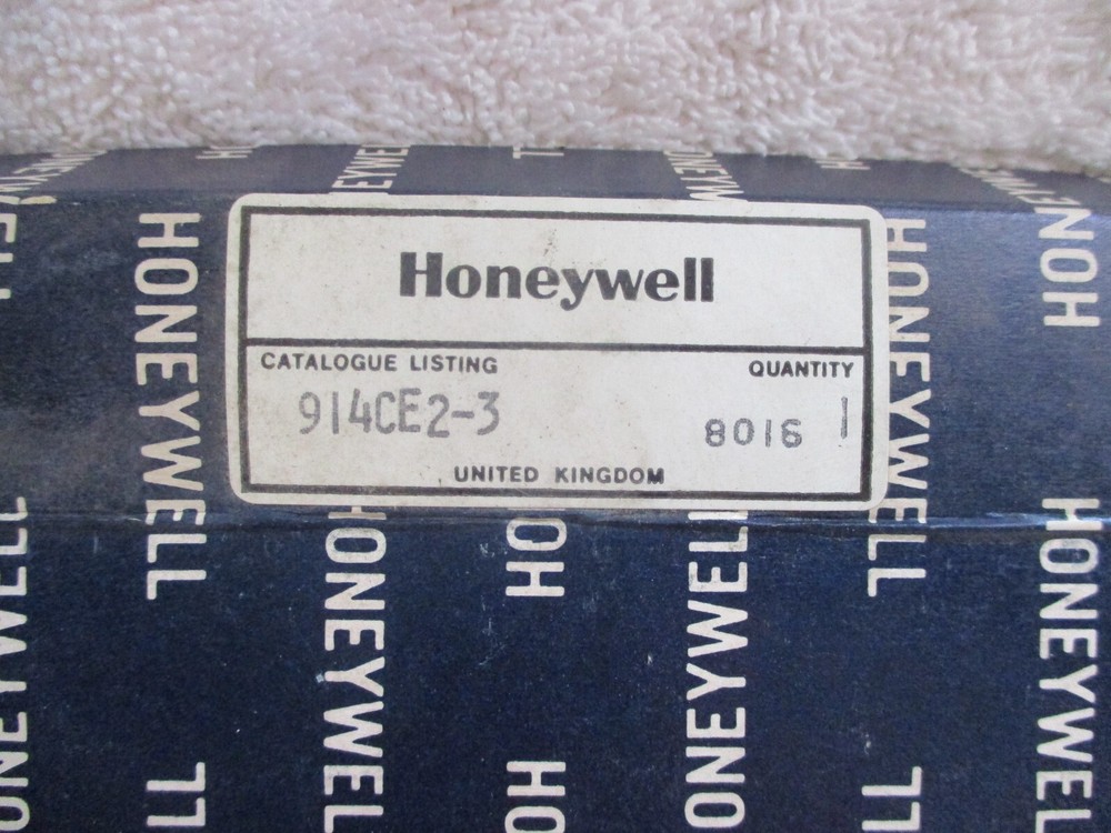 NIB Honeywell Limit Switch 914CE2-3