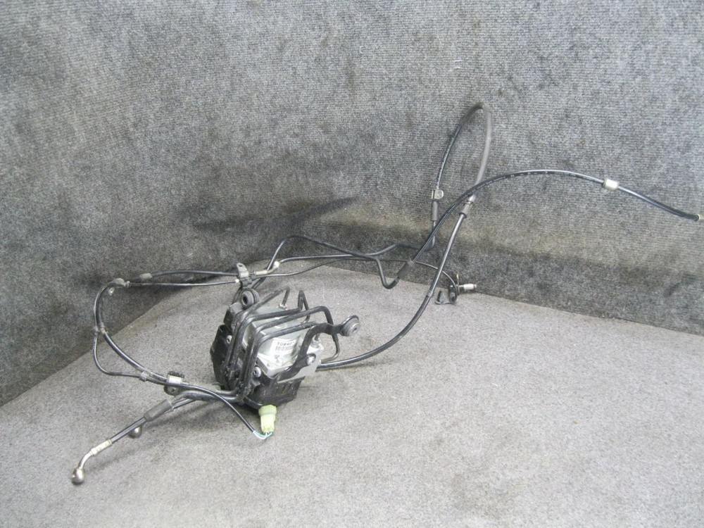 13 Triumph Tiger 800 ABS Pump Module 528