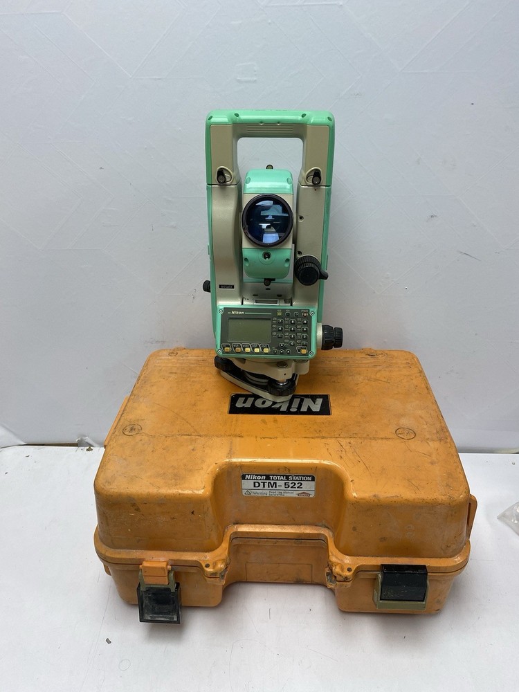 NIKON DTM-522 TOTAL STATION