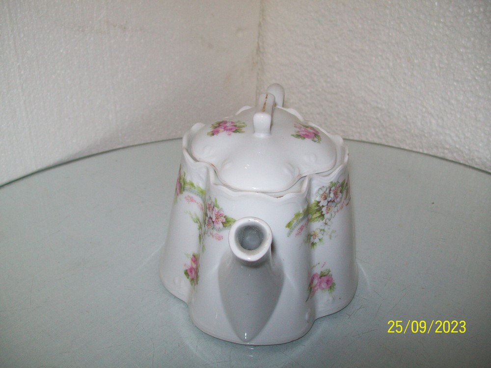 Z.S. & Co Bavaria Teapot