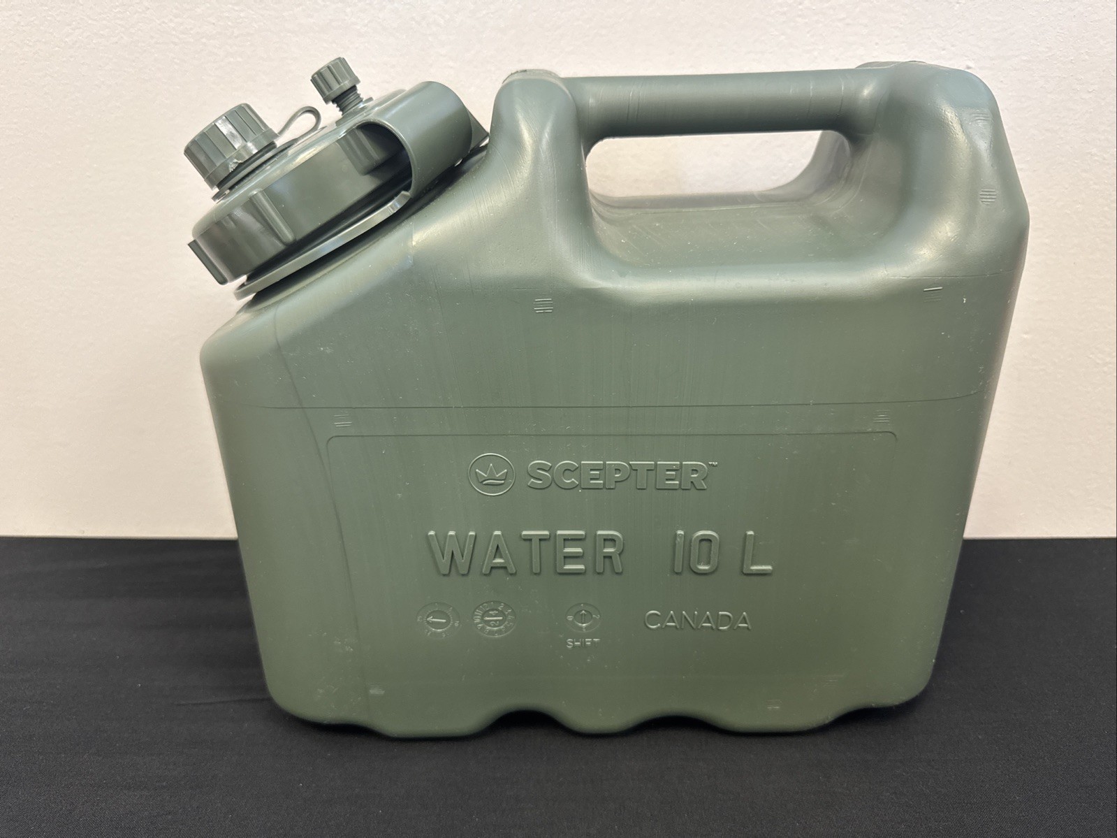 Scepter 2.5 Gallon Military BPA Free Water Container 10L Green