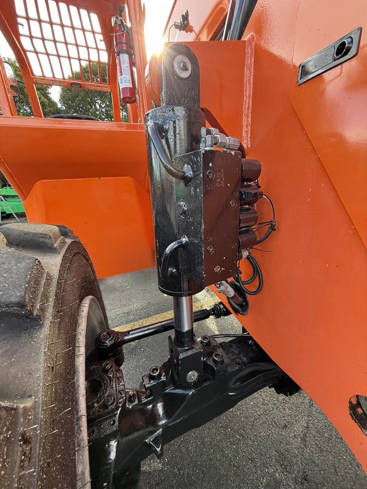 2017 SKYTRAK 10054 10,000LB DIESEL TELEHANDLER
