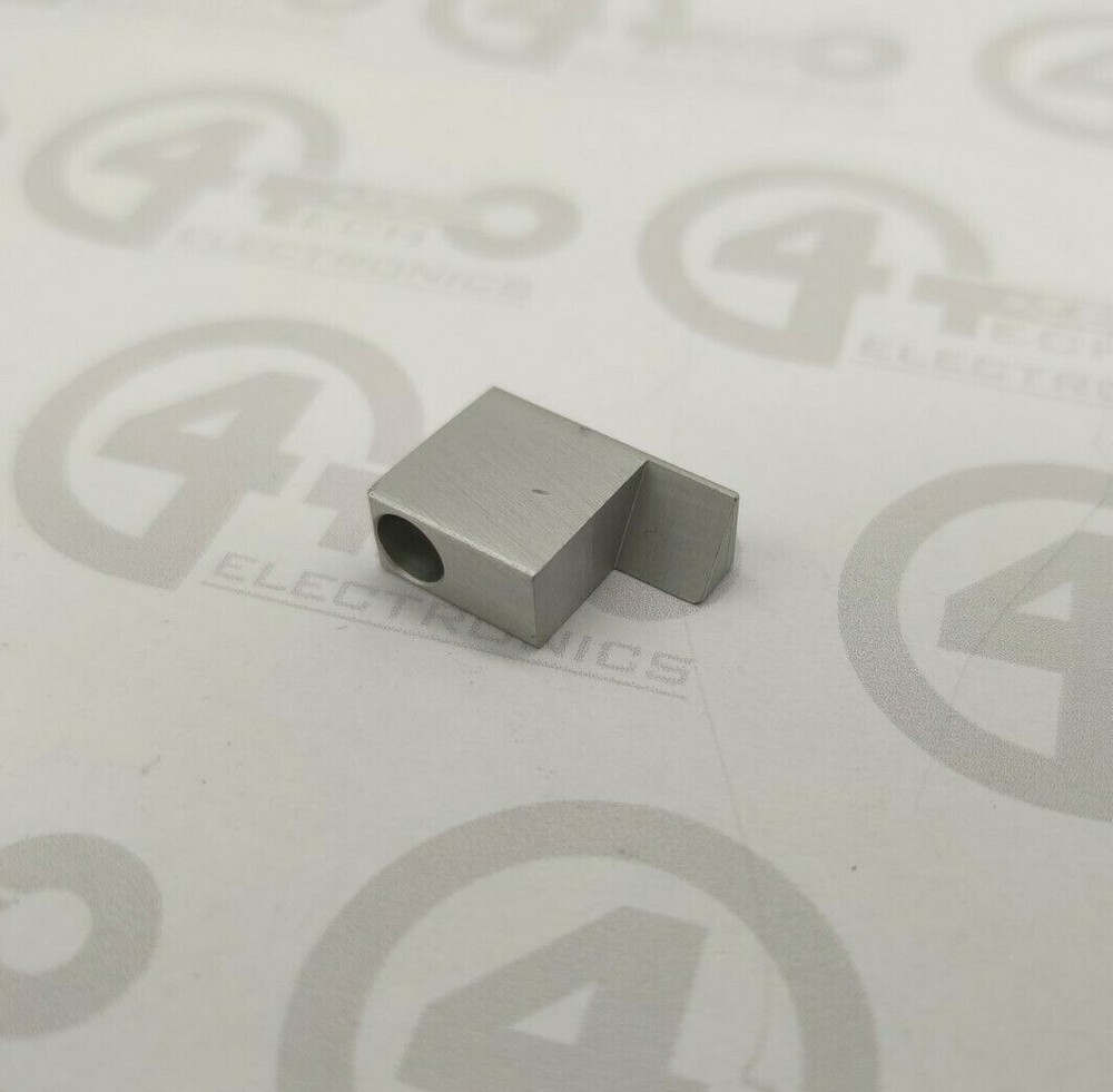 Universal Instruments Block 42404901