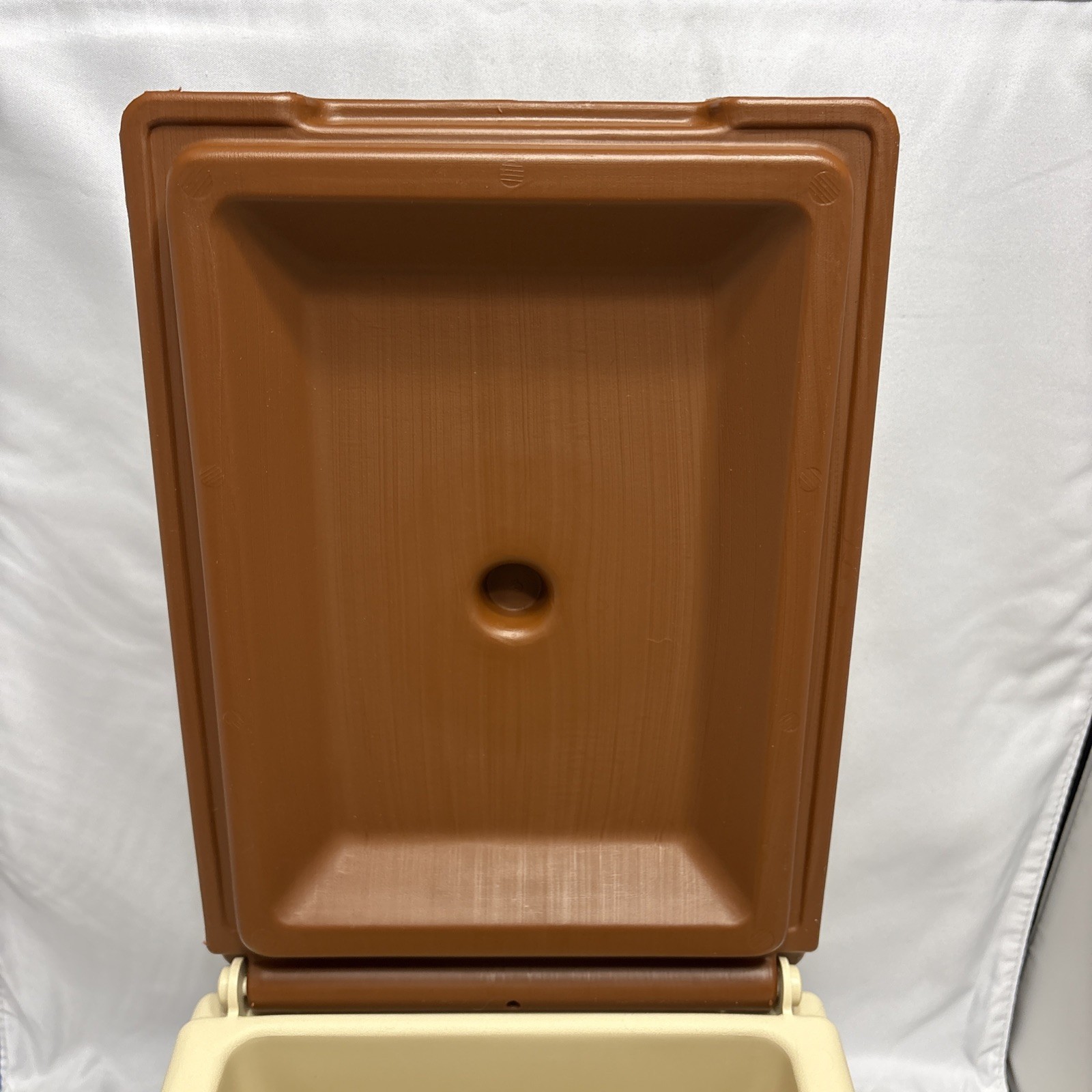 Vintage Little Kool Rest IGLOO Car Console Cooler Brown Tan Ice Chest 1983 NOS