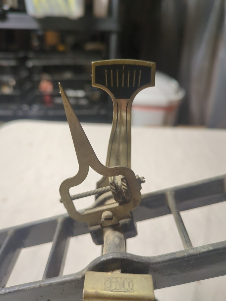 CENCO BALANCE SCALE CAST IRON Base.