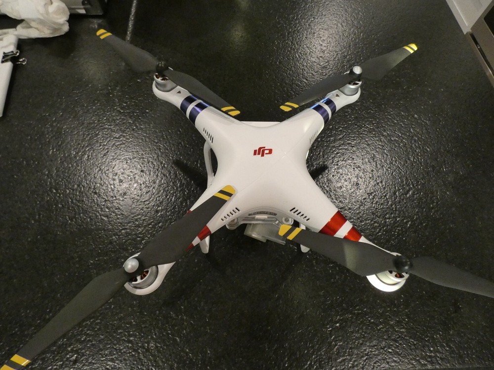 DJI PHANTOM STANDARD DRONE W321 QUADCOPTER