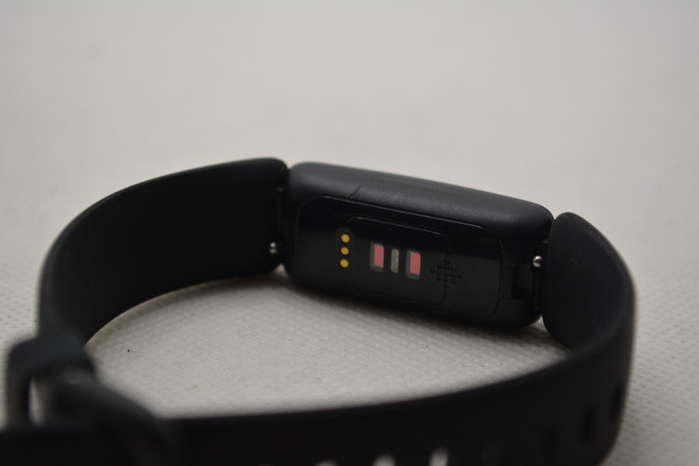 Fitbit Inspire 2 Activity Tracker FB418 - Black S/P with Charger Bundle