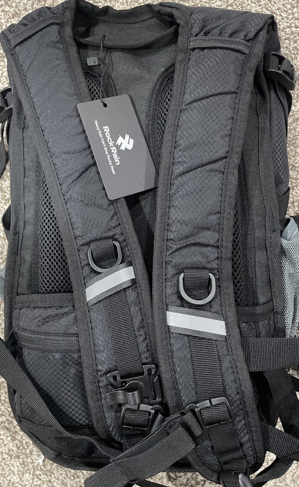 ROCKRAIN Hydration Backpack Insulated Hydration Pack with 2L
