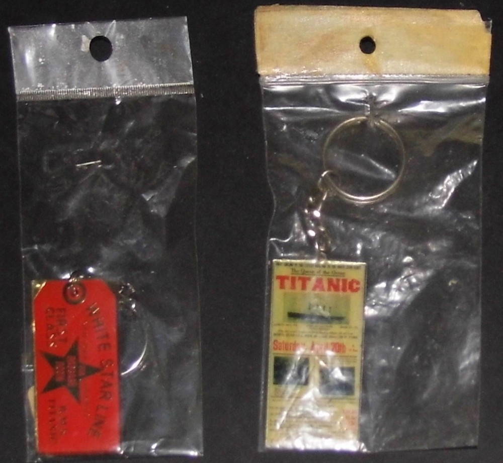 Titanic / White Star Lines Key ring