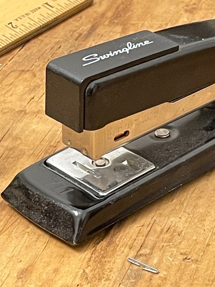 Swingline Stapler Model 711 – Tested Working