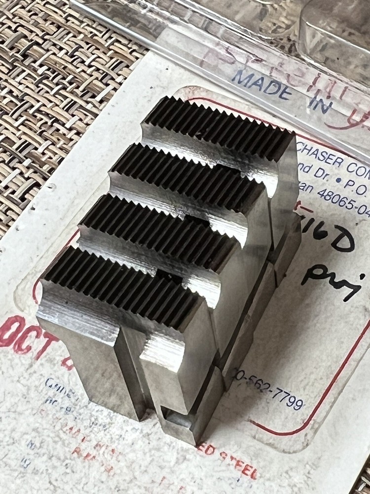 Geometric 5/8”-26 Chasers for 9/16”D 10° Hook 45° Chamfer C2