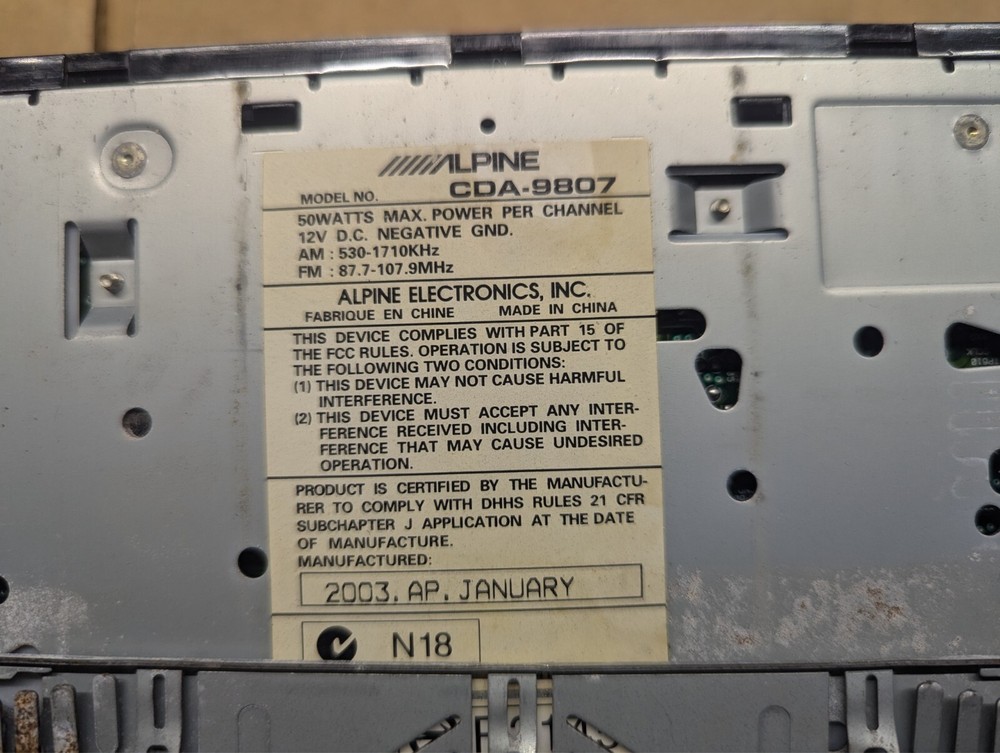 Alpine CDA-9807 cd receiver base Only untested