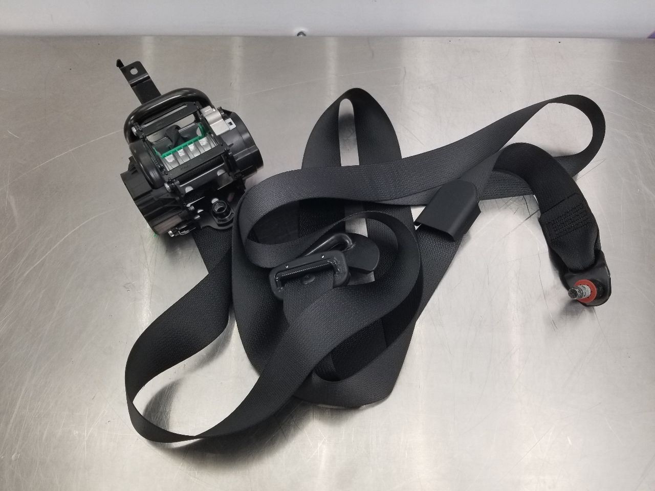 25 2025 KIA K4 GT-LINE FRONT BUCKET SEAT BELT RETRACTOR BLACK LEFT DRIVER