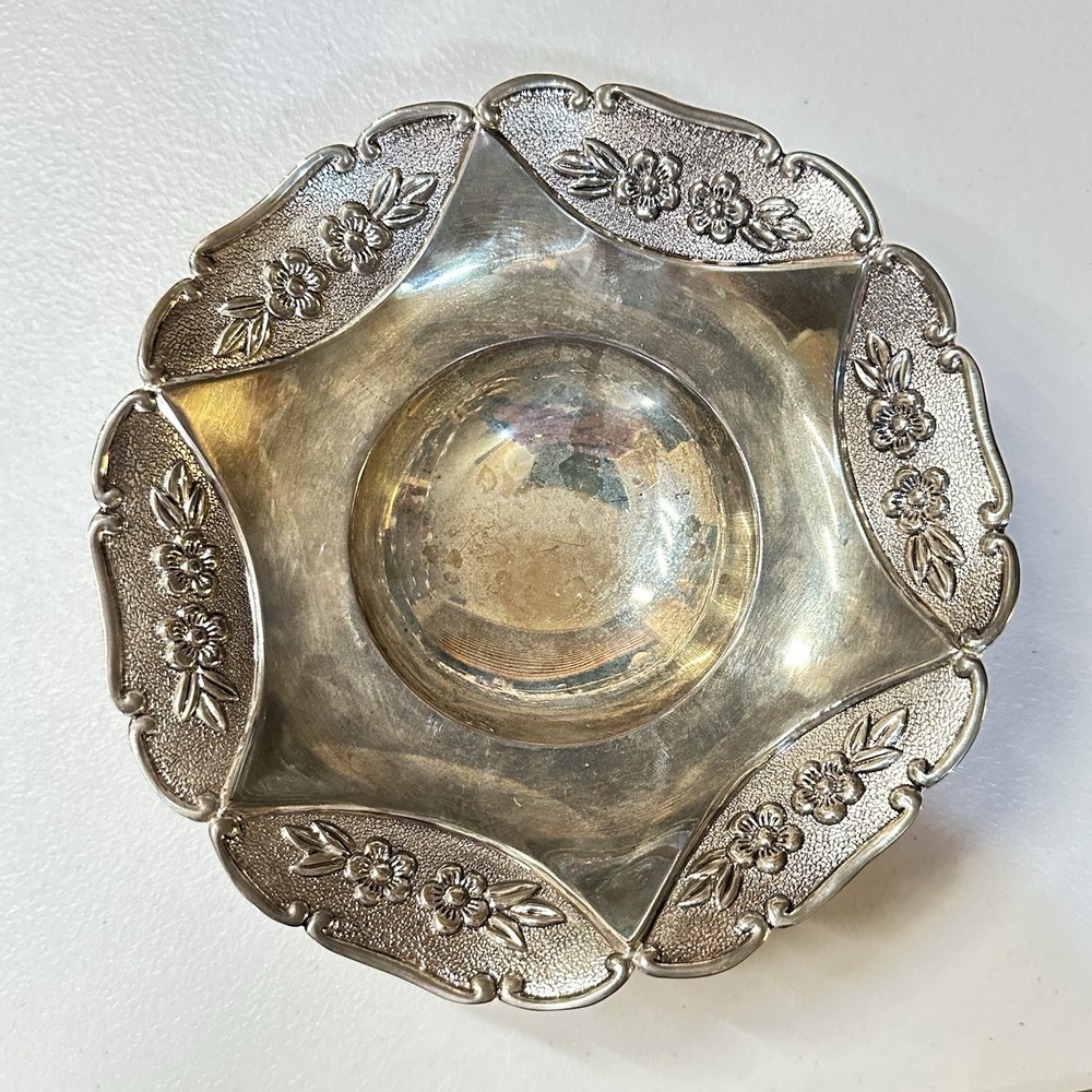 Godinger Silver Art Co Footed Round Bowl Silver Plated Flowers 7 Inches