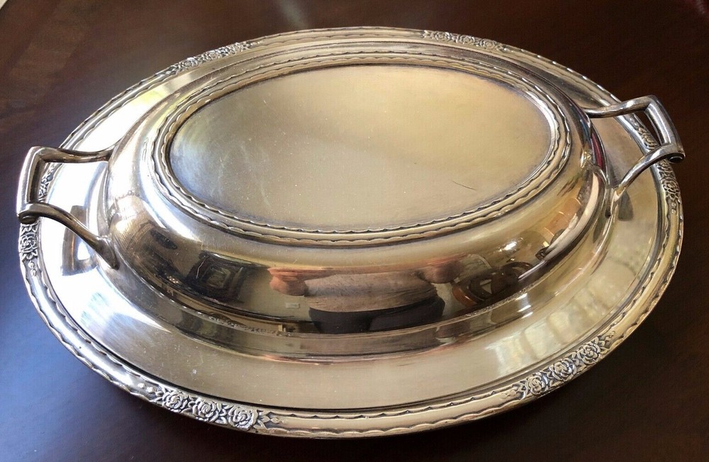 VTG Amille International Silver Co Silver plate Divided Covered Bowl dish