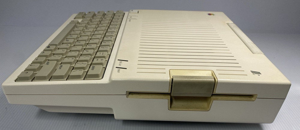 Apple IIc Computer – Clean & Fully Working – Apple A2B4156 1MB Memory Expansion