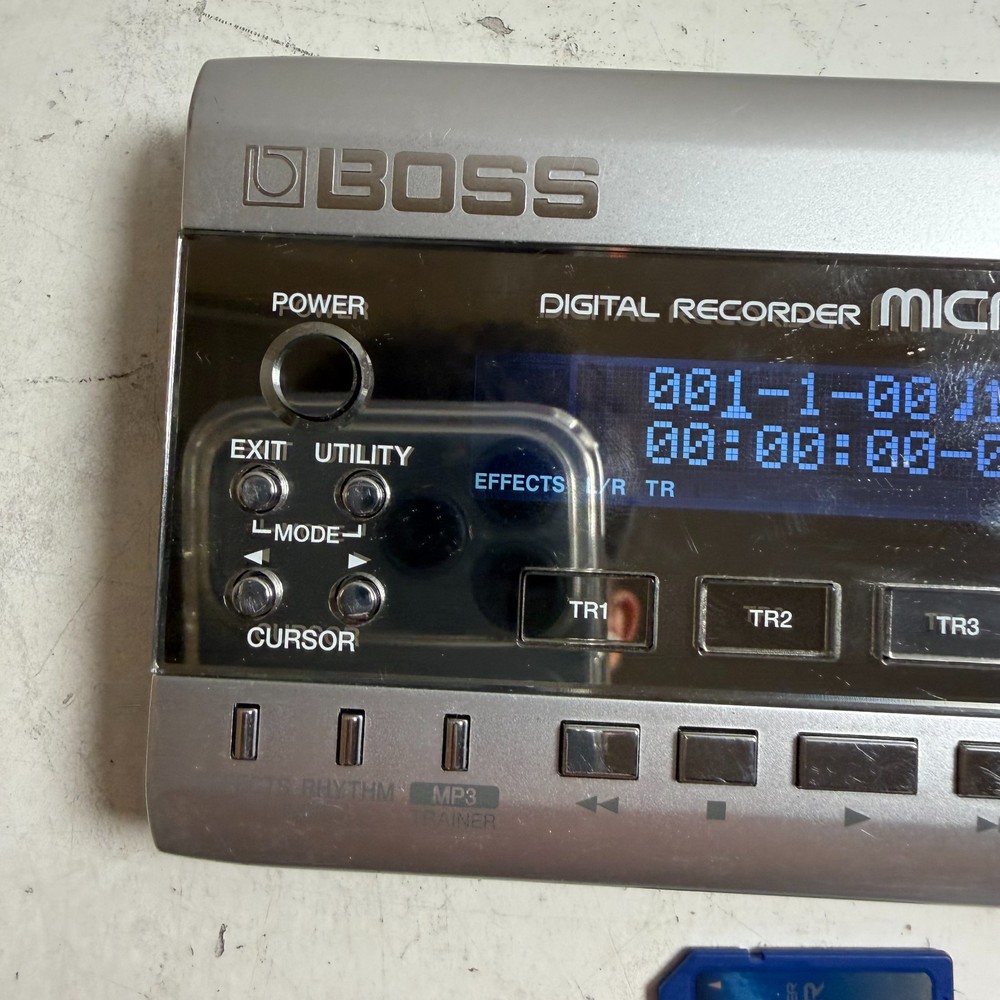 Boss Micro BR 4-Track 32 Virtual Tracks Portable Digital Multitrack Recorder