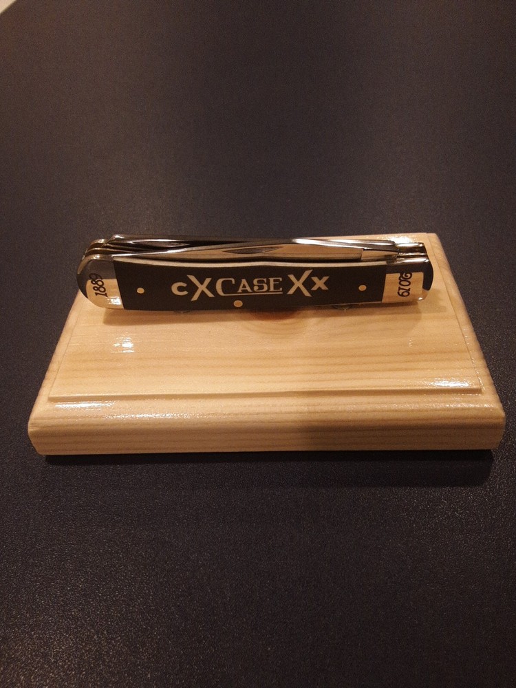 Knife Display Stand