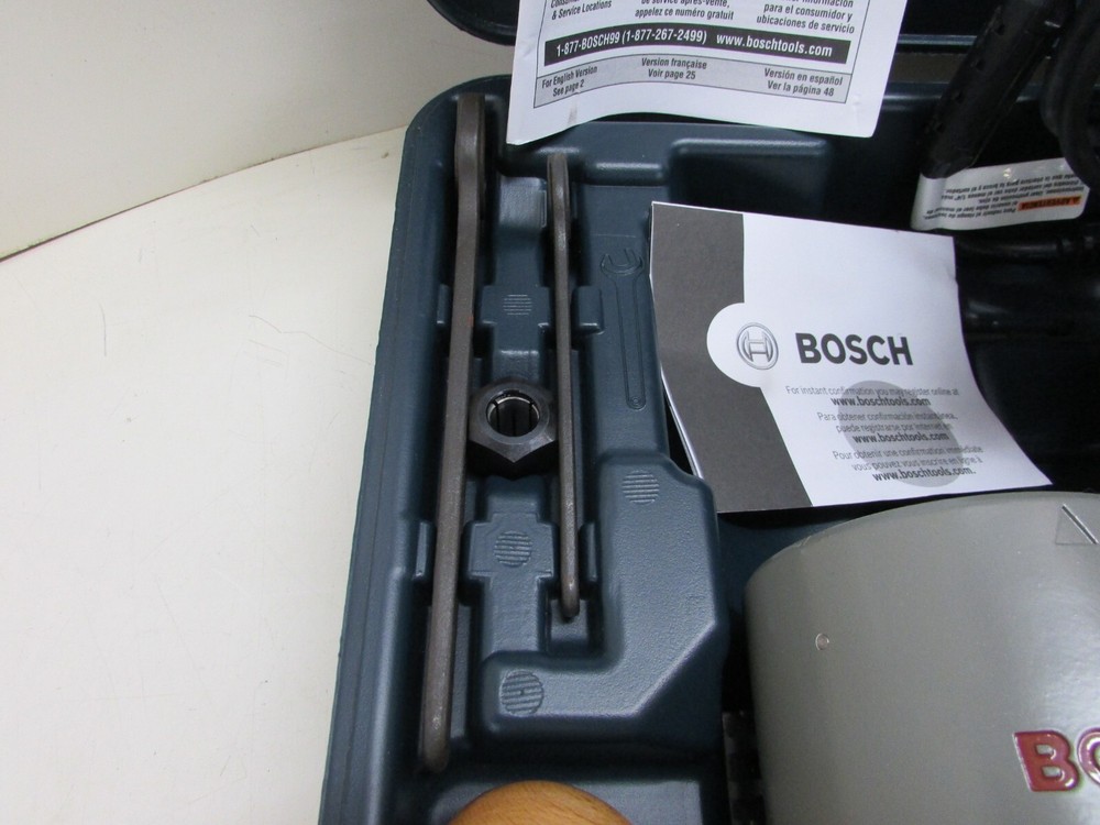 NICE! BOSCH 1617EVS FIXED / PLUNGE ROUTER COMBO KIT
