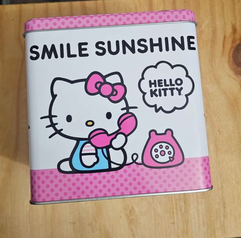 Metal lunch Boxes Square Hello Kitty