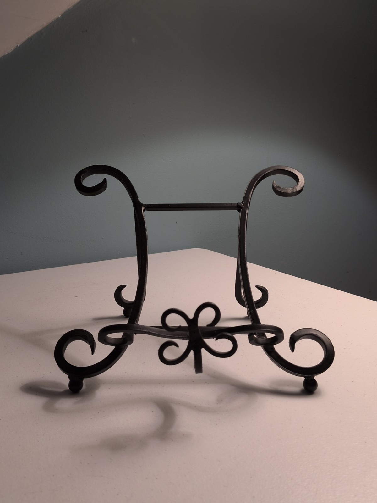 Heavy Metal Art / Plate / Book Holder Display Easel Stand