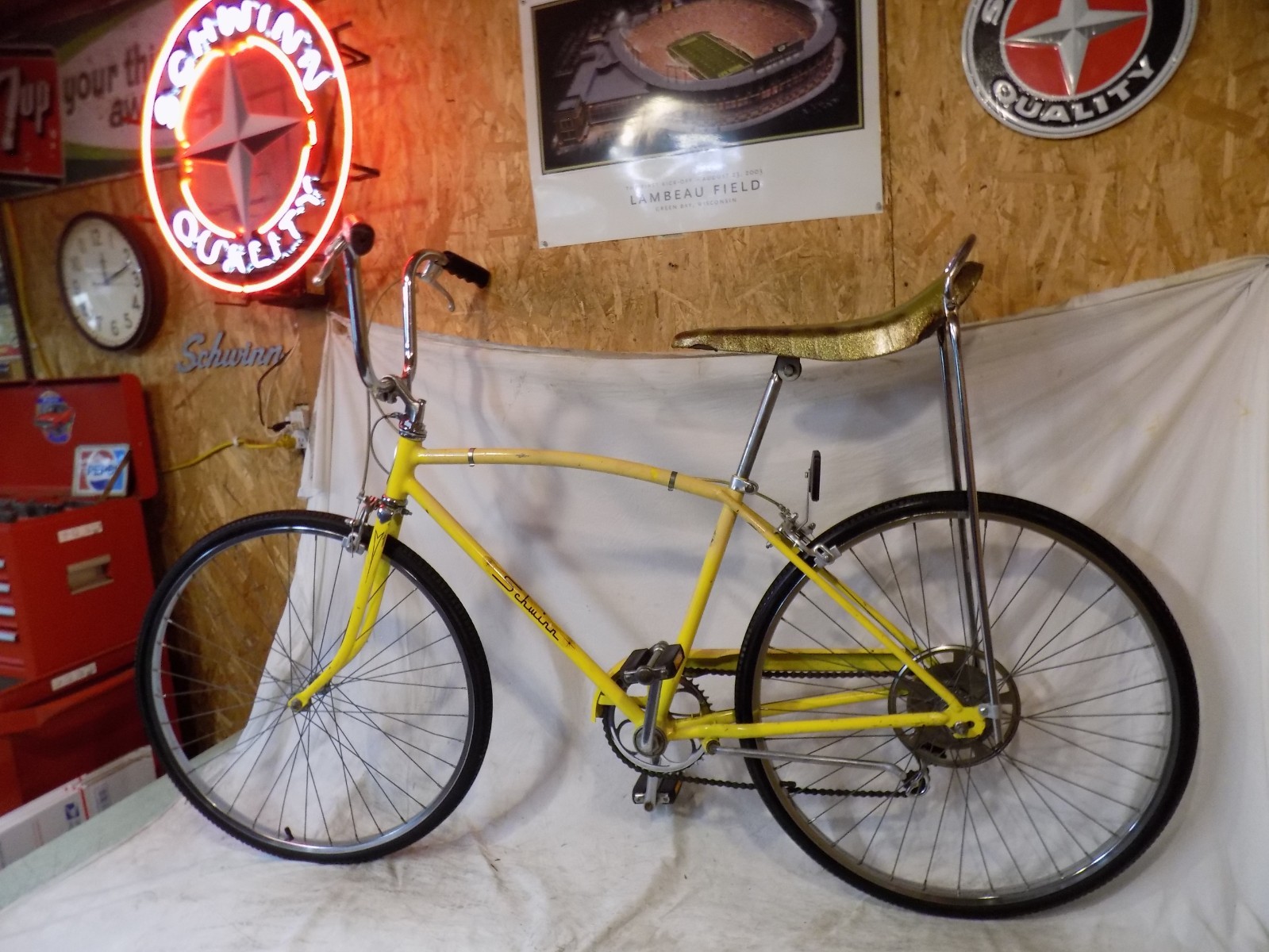1975 SCHWINN COLLEGIATE 5-SPEED STINGRAY MANTA RAY FASTBACK SPORT VINTAGE BIKE!