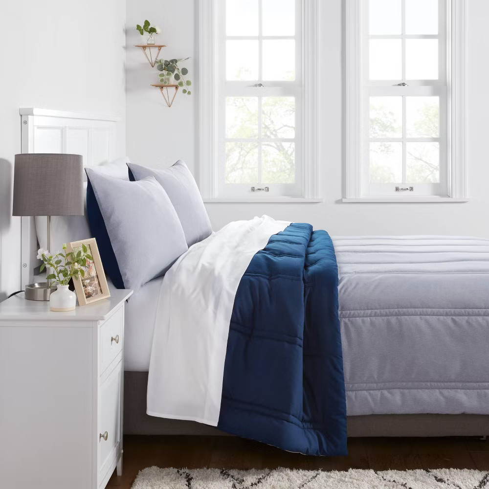 King Lofty Microfiber Comforter Dark Blue Denim Heather - Room