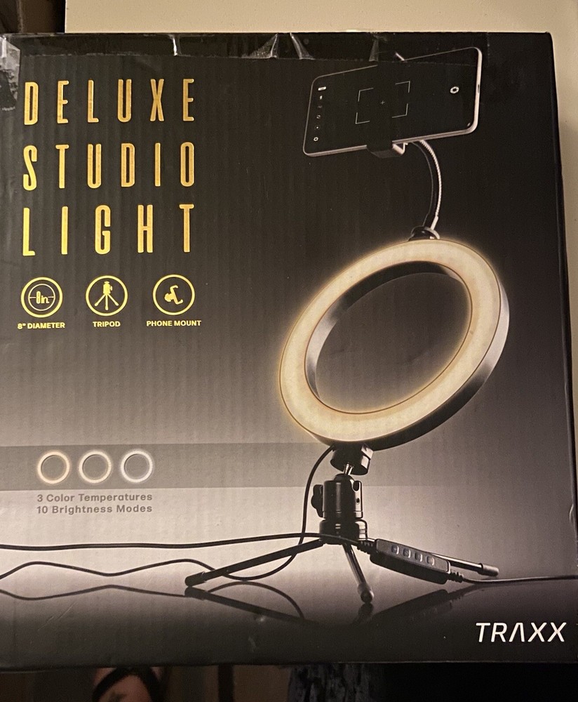 Traxx deluxe studio light