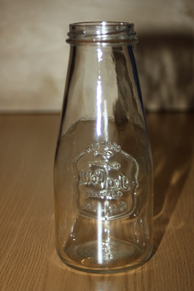 2 Collectable Drinks Bottles - Crofton Refreshing Ice Cold Drink Glassware