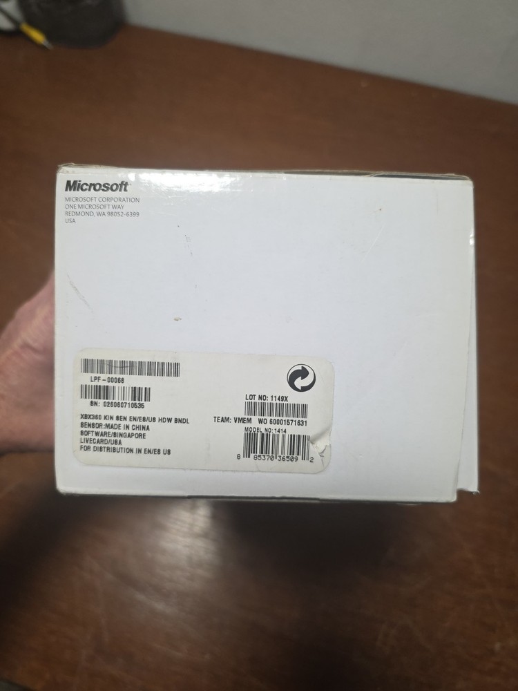 XBOX 360 Kinect Sensor Bundle With Kinect Adventures Games NEW OPEN BOX COMPLETE