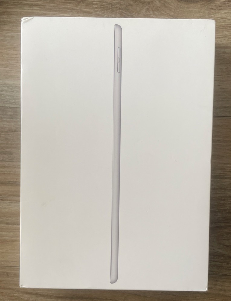 iPad 7th Generation 32GB Silver - Model A2197 - EMPTY BOX ONLY - Near Mint