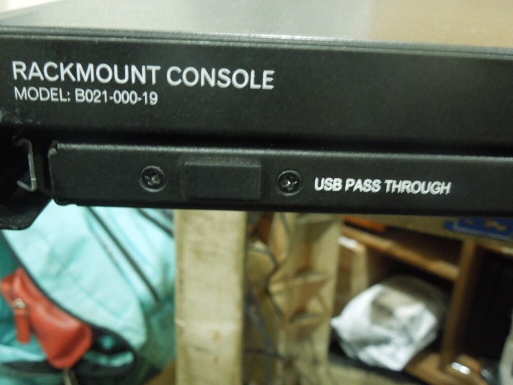 Tripp-Lite Model: B021-000-19 Rackmount Console