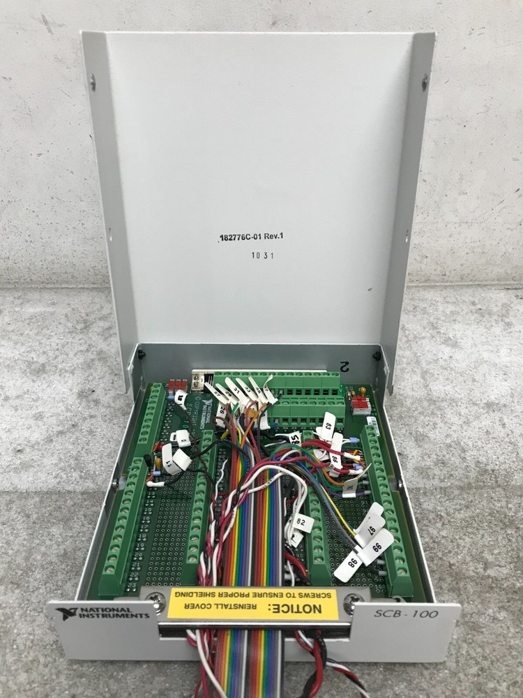 National Instruments SCB-100 / Shielded Connector Box