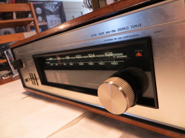 Luxman Model T-310U Stereo Tuner - Tested